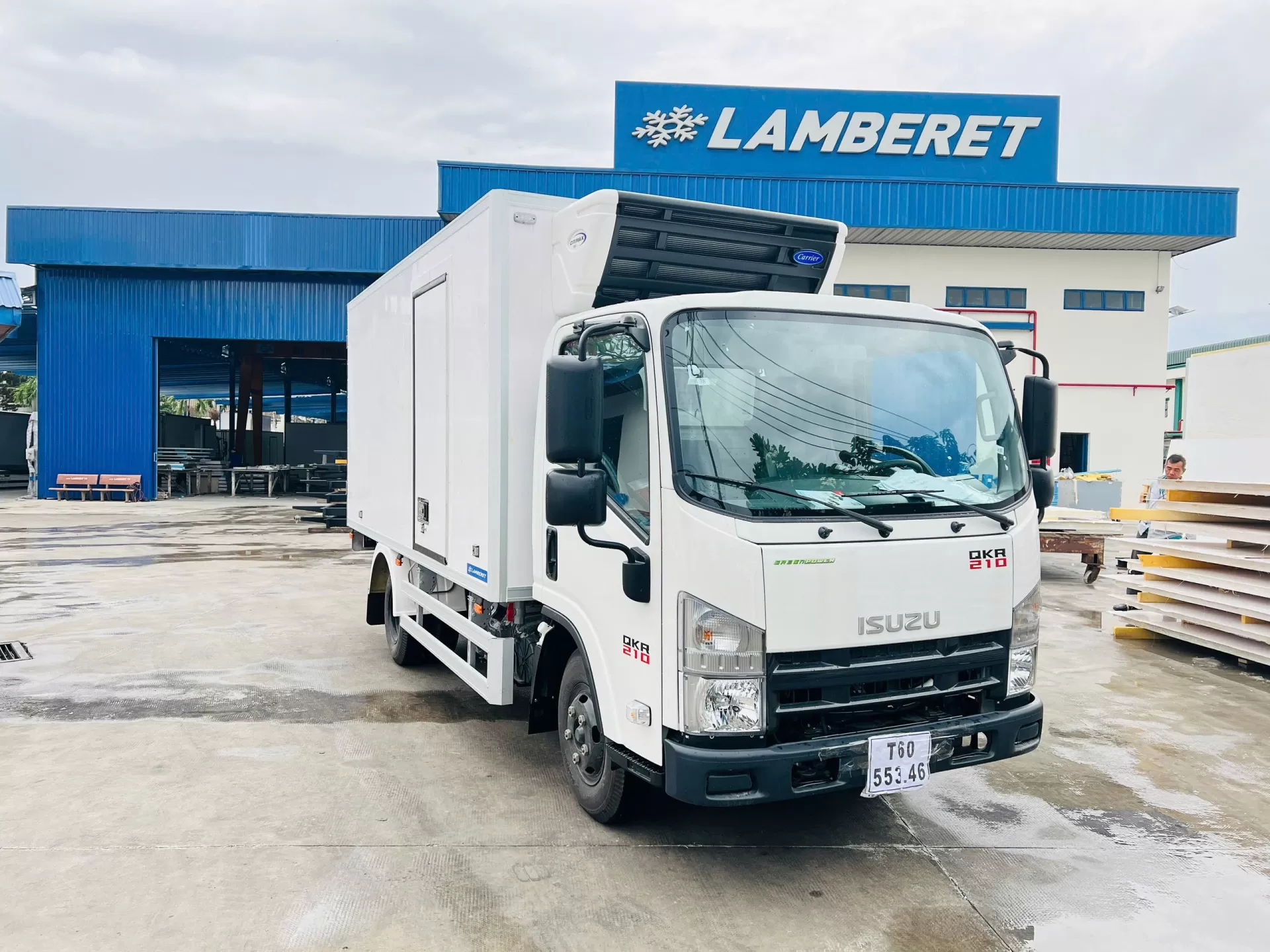 Xe tải đông lạnh 1,9T Isuzu Euro 5 (-20 độ C)