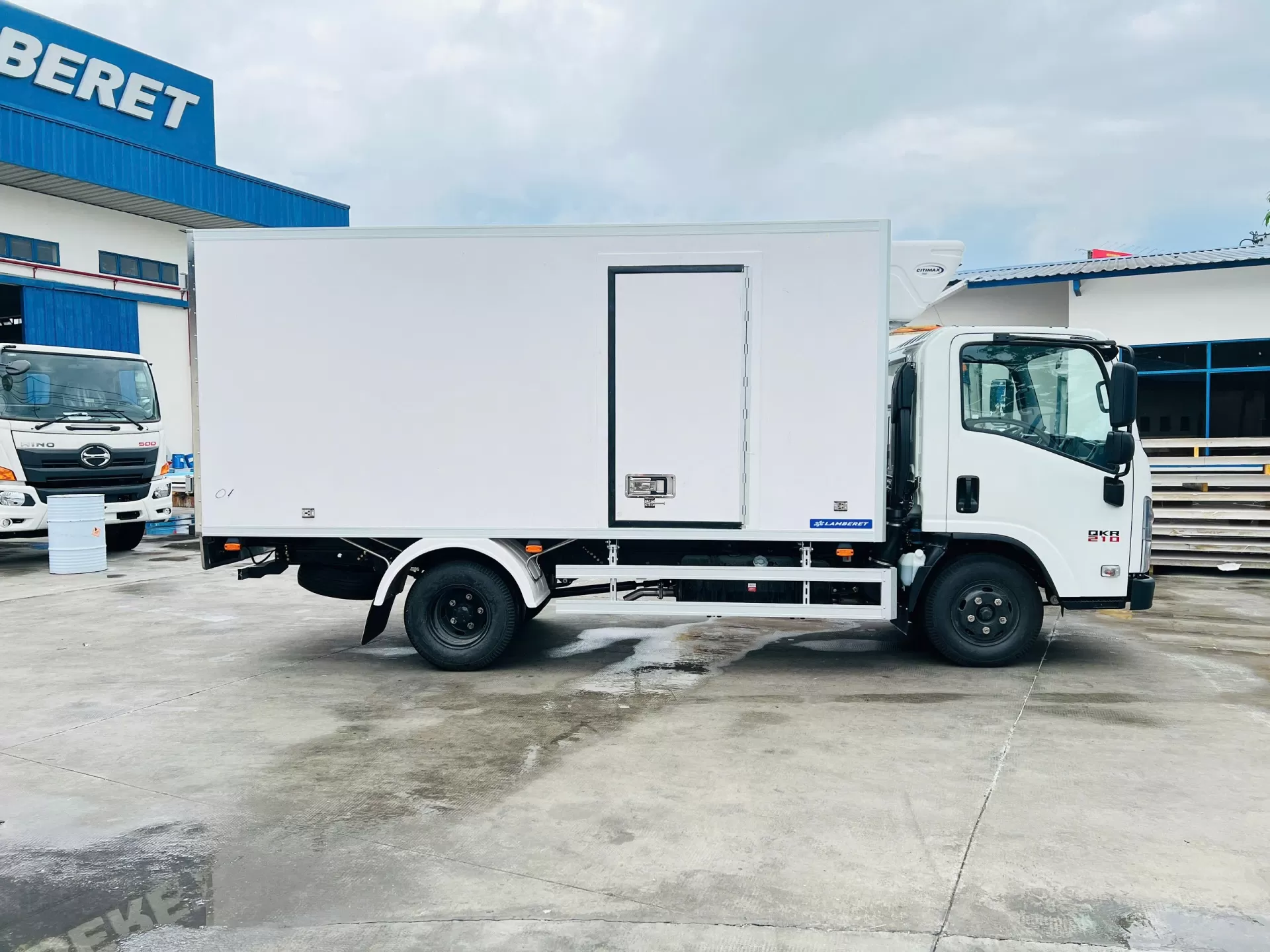Xe tải đông lạnh 1,9T Isuzu Euro 5 (-20 độ C)