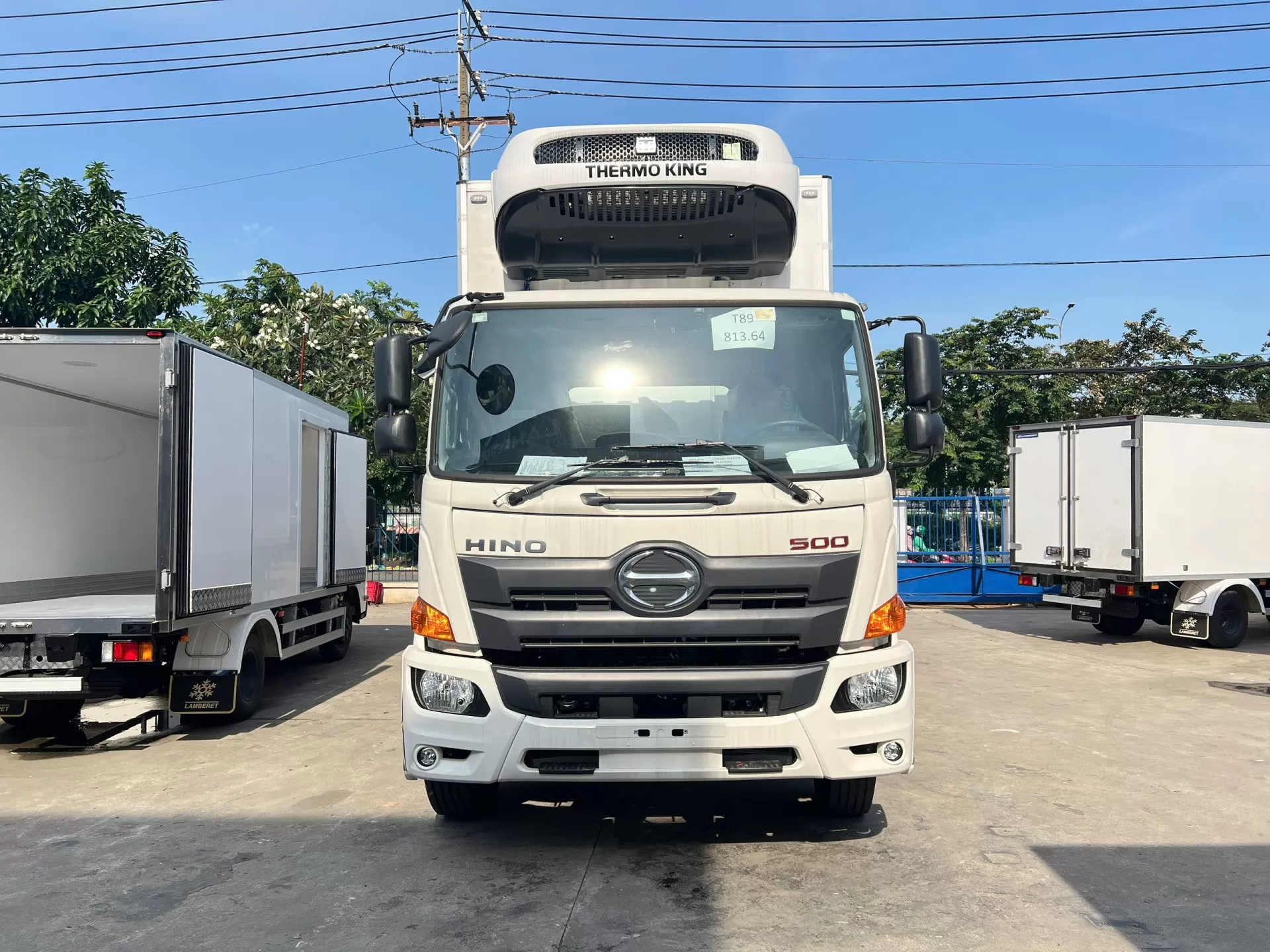 Hino 500 thùng lạnh Lamberet -
