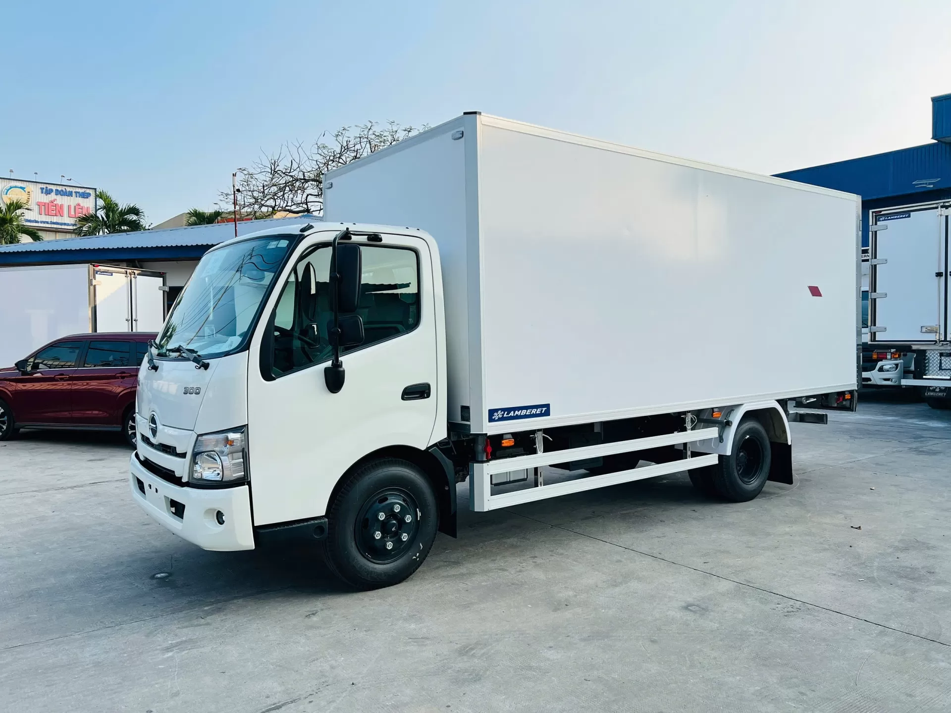 Hoàn tất nghiệm thu và bàn giao Hino thùng bảo ôn Lamberet