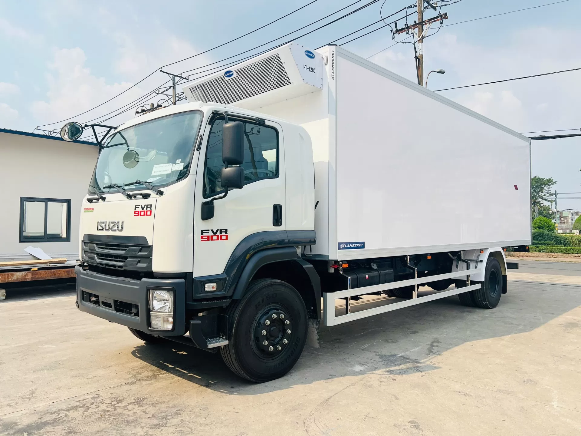 FVR900 8 tấn thùng đông lạnh Lamberet giá tốt, giao nhanh