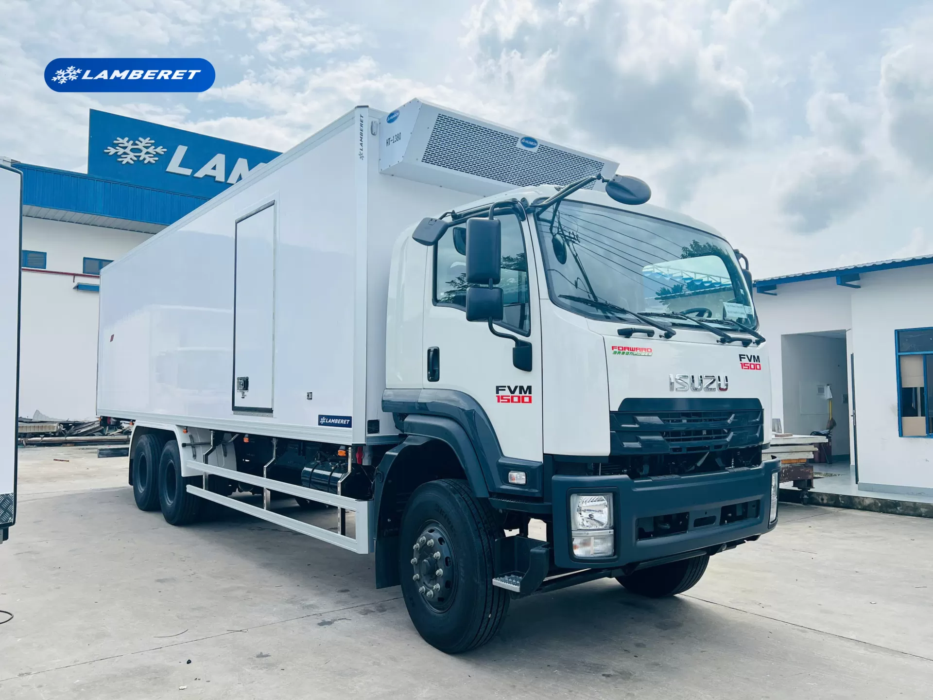 Isuzu FVM 1500 thùng lạnh Lamberet, sẵn sàng cho những chuyến hàng quy mô lớn