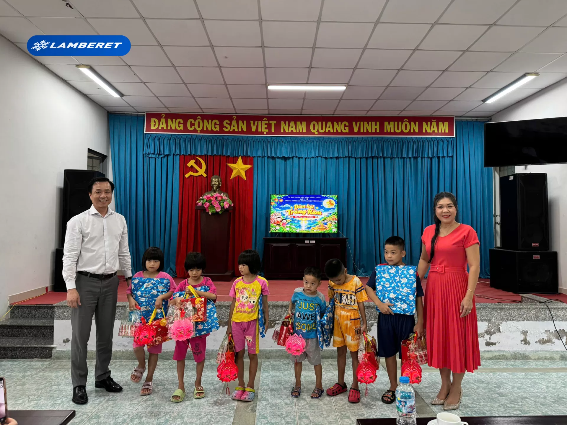 Lamberet trao tặng quà Tết trung thu cho các em nhỏ có hoàn cảnh khó khăn tại tỉnh Đồng Tháp