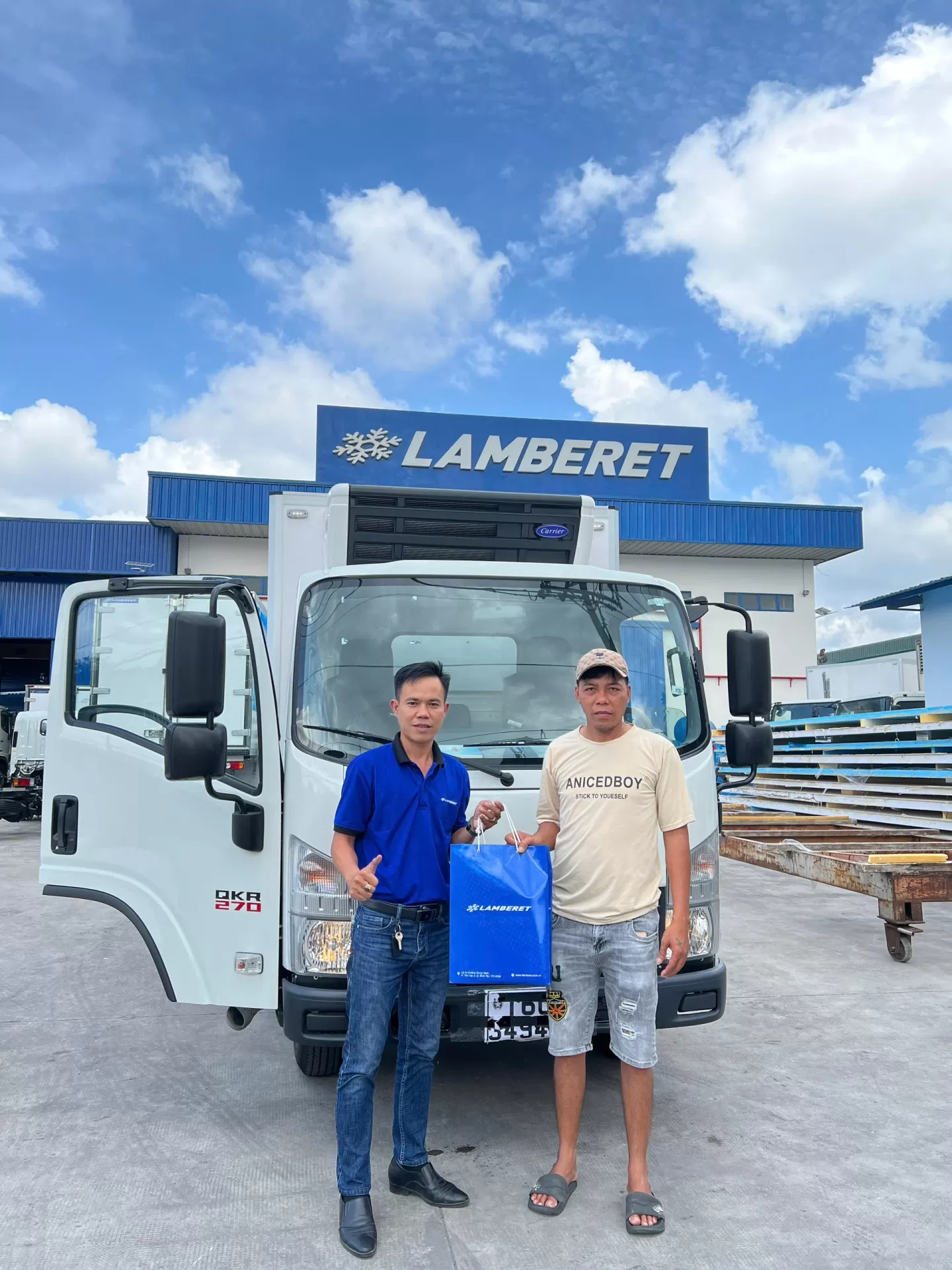 Thêm một xe xuất xưởng, Lamberet tiếp tục chạy hết công suất để đồng hành cùng khách hàng