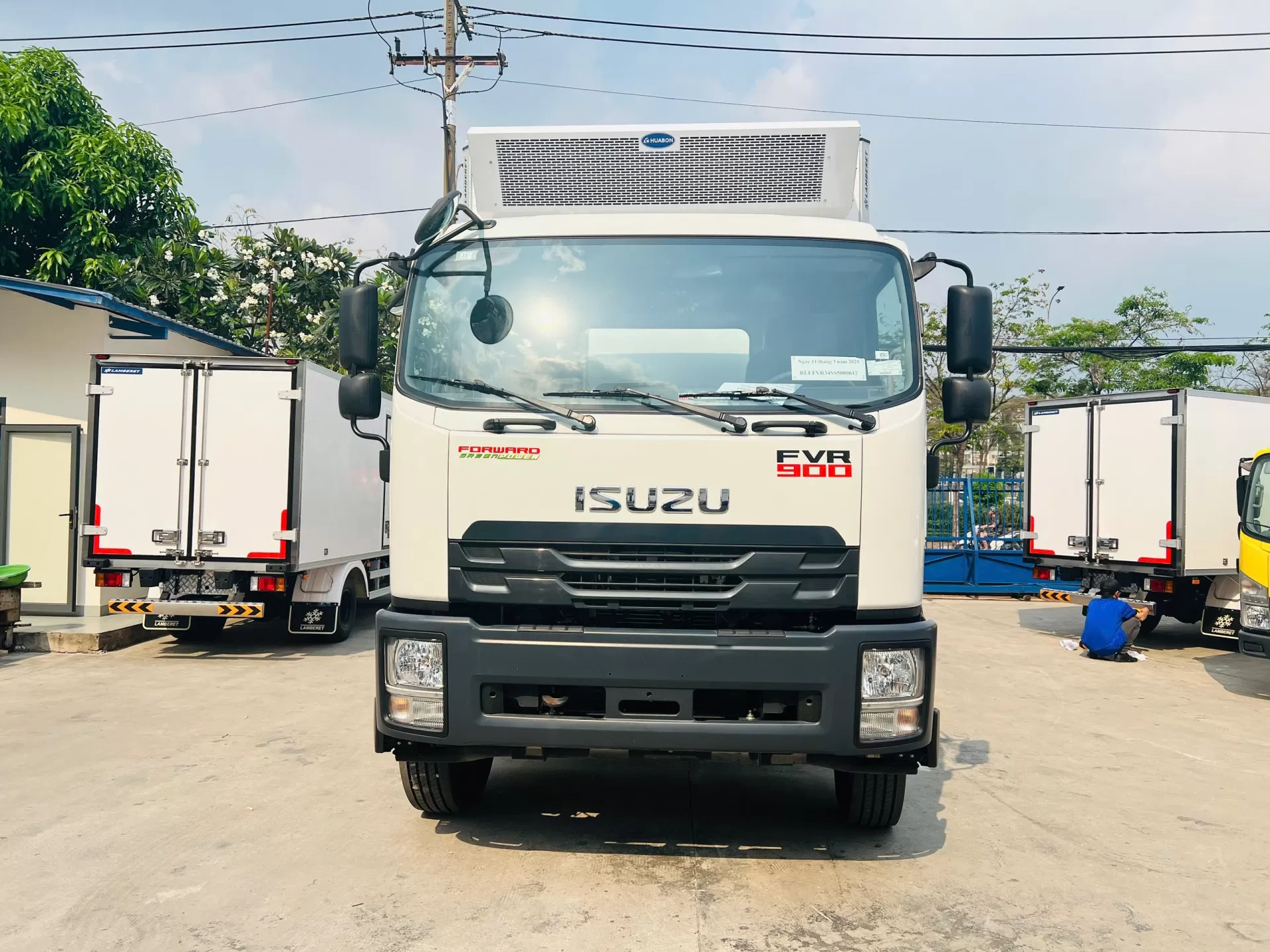 FVR900 8 tấn thùng đông lạnh Lamberet giá tốt, giao nhanh