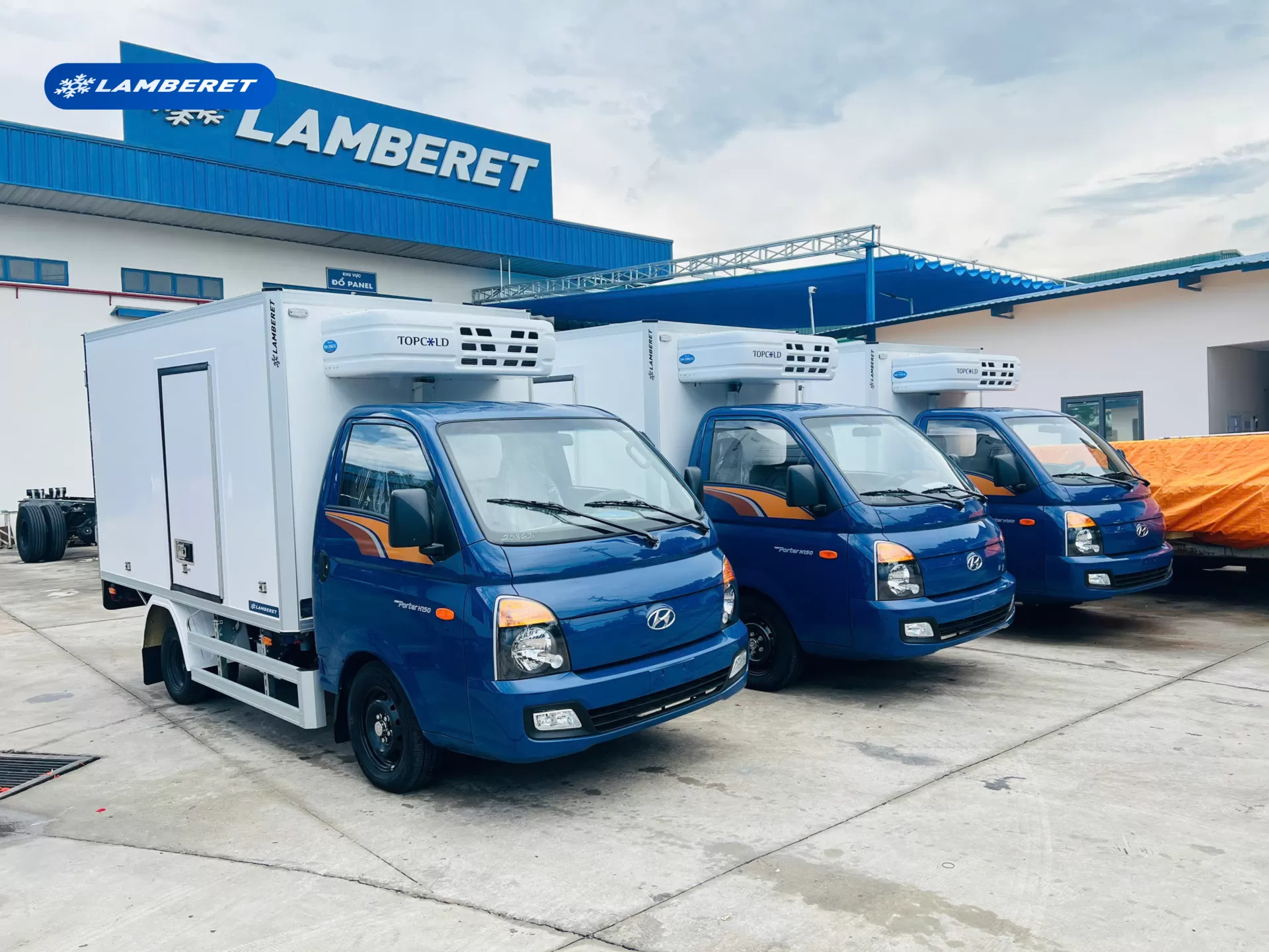 Thêm 3 xe H150 thùng lạnh được bàn giao trong những ngày cuối tháng