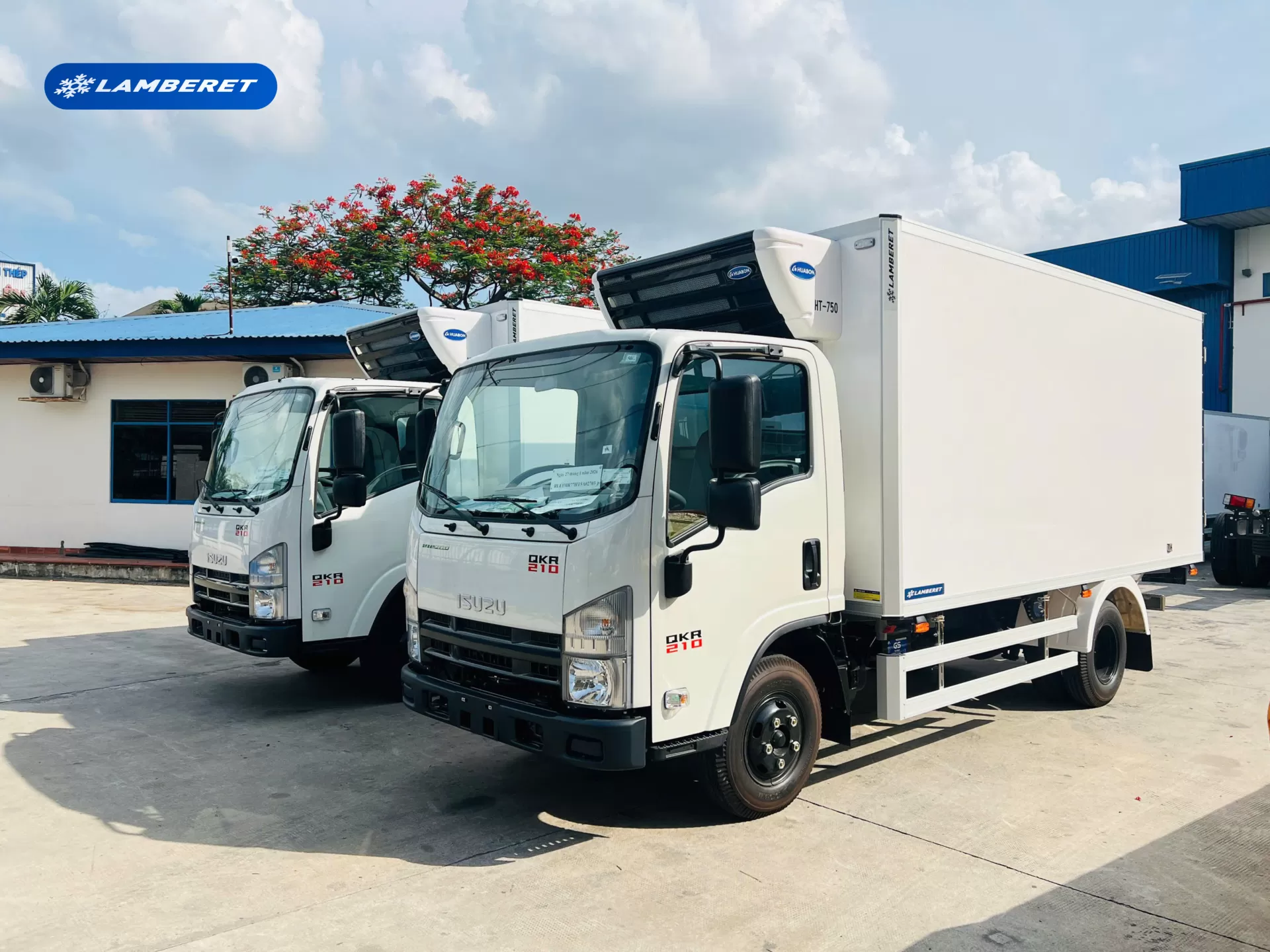 Khởi đầu tháng mới bằng những chuyến xe mới
