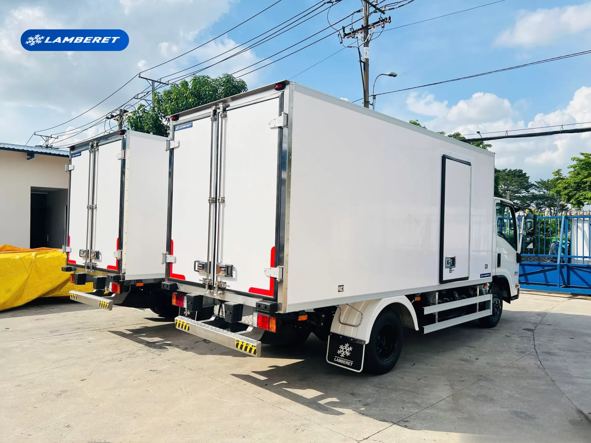 Khởi đầu tháng mới bằng những chuyến xe mới