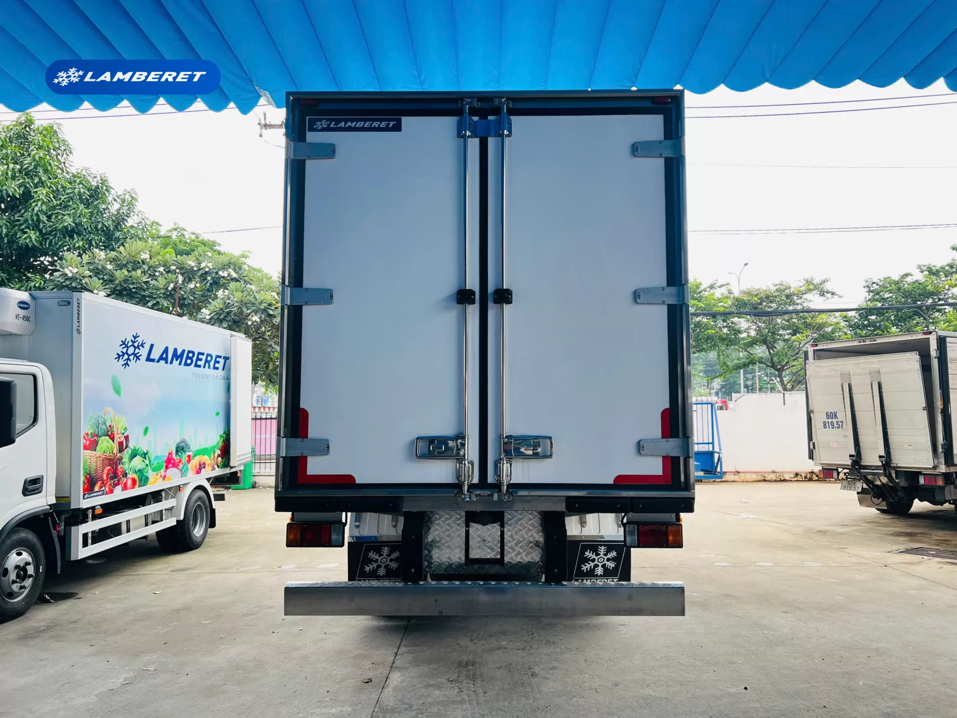 Thêm một lựa chọn mới cho hành trình vận tải lạnh - Isuzu FRR90NE5 thùng đông lạnh Lamberet