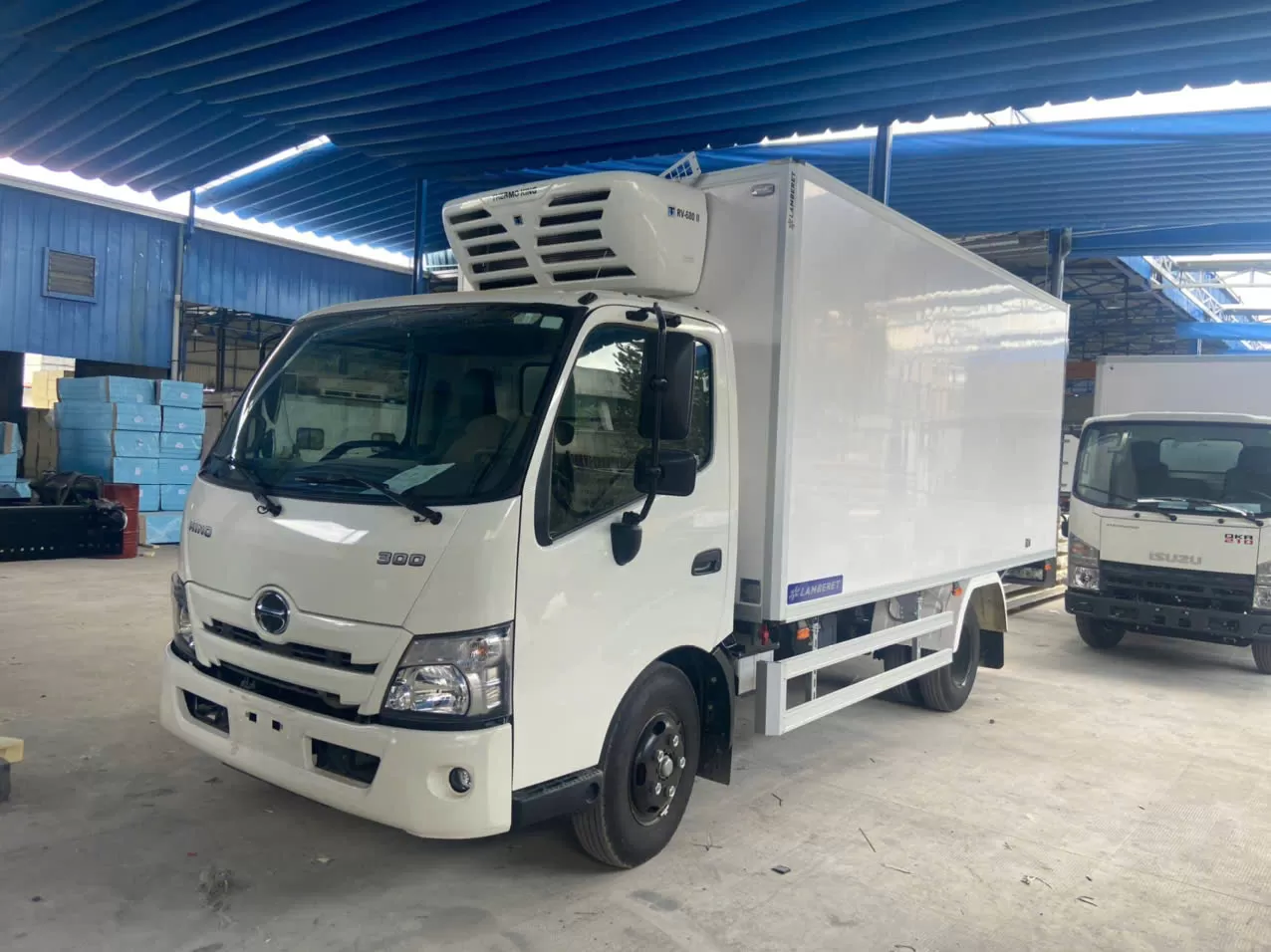 Đội ngũ Lamberet dồn lực hoàn tất đơn hàng, giữ vững cam kết tiến độ