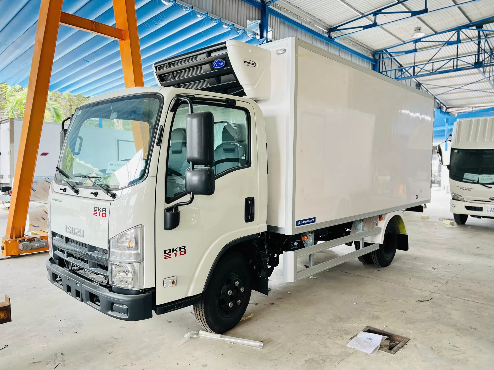 Lamberet Việt Nam hoàn tất bàn giao thùng xe đông lạnh QMR77HE5A – Chất lượng và tiến độ song hành